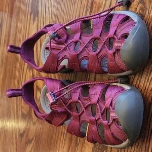Keen Whisper Sandles